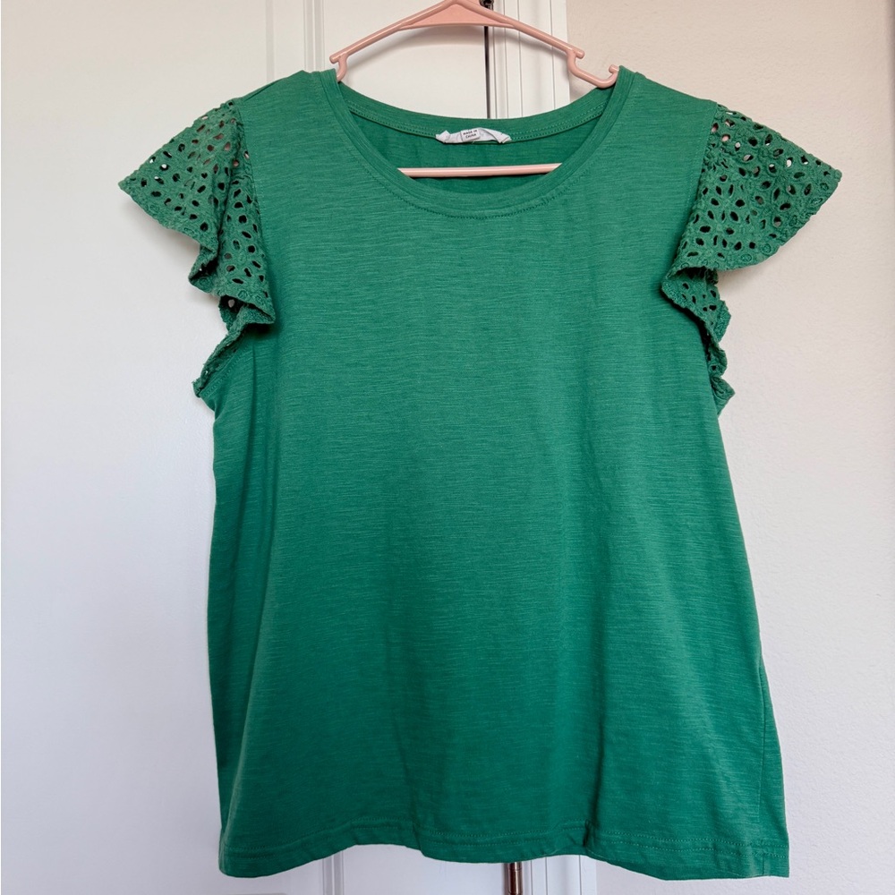 Jane + Delancey Green Eyelet Flutter Sleeve T-Shirt Top